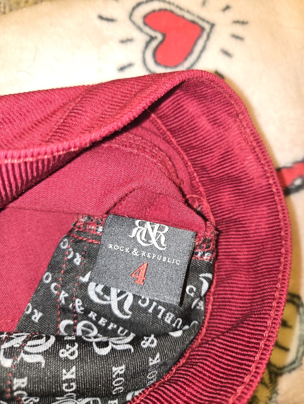 Rock & Republic Burgundy Red Corduroy Low Rise Skinny Pants Size 4 Soft Ribbed - Picture 12 of 12